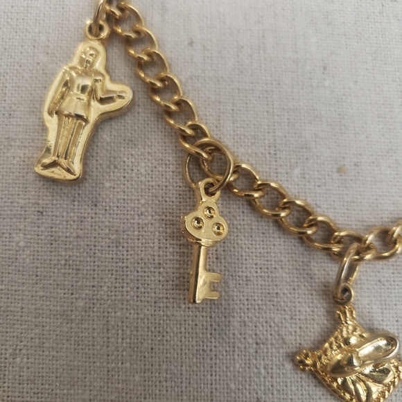 Vintage Disney Cinderella Bracelet - Picture 2 of 4